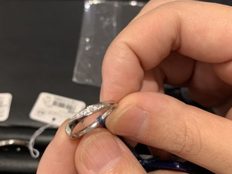 【OPERAの口コミ】 ダイヤモンドが本当に綺麗。プラチナの輝きが他の指輪と比べて違う感じが…