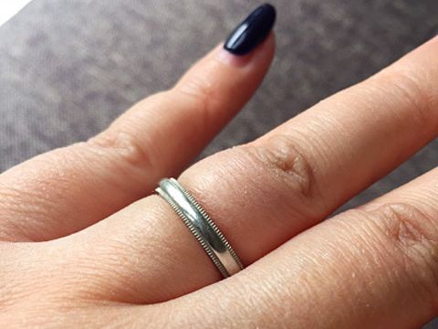 【ティファニー(Tiffany & Co.)の口コミ】 婚約指輪がティファニーなので、結婚指輪もティファニーで揃えました。主…