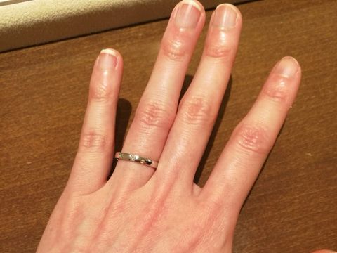 【ギンザタナカブライダル(GINZA TANAKA BRIDAL)の口コミ】 日本のブランドで作りが丁寧だと思ったため。
またプラチナの純度も高く、…