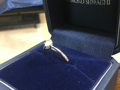 【銀座ダイヤモンドシライシの口コミ】 価格とダイヤモンドの品質で決めました！もともと結婚指輪も同じ店舗で考…