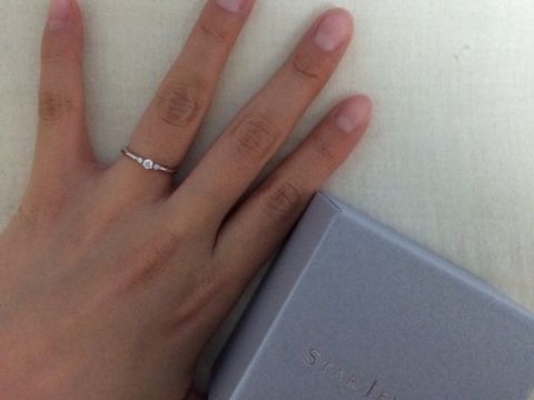 【STAR JEWELRY(スタージュエリー)の口コミ】 主張しすぎないシンプルなデザインで、また実際に指にはめてみたときにピ…