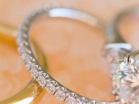 【ショーメ(CHAUMET)の口コミ】 ごく細いフルエタニティリングを探していました。
彼がティファニーやカル…