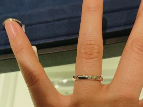 【TRECENTI(トレセンテ)の口コミ】 ダイヤモンド一石でシンプルな仕上がりであり、普段の仕事の中でも着けら…