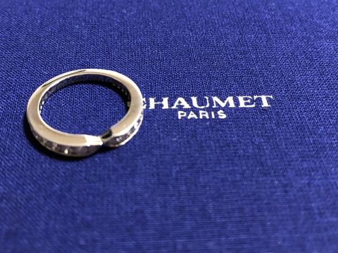 【ショーメ(CHAUMET)の口コミ】 ダイヤ付きのリングで探していて、店舗に行く前から気になっていたデザイ…