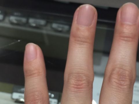 【BERIKA(ベリーカ)の口コミ】 婚約指輪と重ねて着けれるようなデザインを探していました。こちらの結婚…