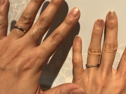 【ヴァンドーム青山(VENDOME AOYAMA)の口コミ】 ツイストがかかっていてダイヤが入っているデザイン。
ウェーブがかかって…