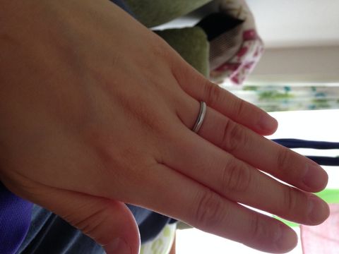 【4℃ BRIDAL(ヨンドシーブライダル)の口コミ】 結婚指輪は絶対４℃と決めていて、指輪を探していた時にMilleという指輪に…