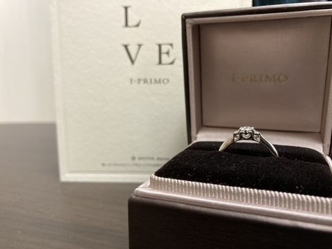 【アイプリモ(I-PRIMO)の口コミ】 横から見たときのハートが特徴的だったのと、結婚指輪の重ね付けも考えて…