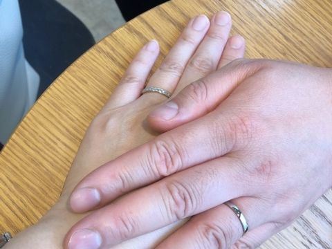 【銀座ダイヤモンドシライシの口コミ】 ハーフエタニティで探していてかつ
節が太いので華奢なものではなく
太め…