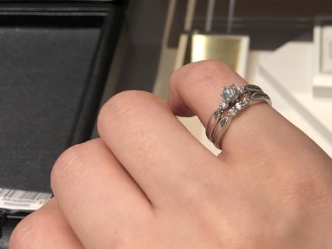 【エクセルコダイヤモンド(EXELCO DIAMOND)の口コミ】 エリザベートという名前のセットリングを試着させて頂きました。HPで見て…