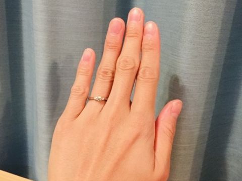 【4℃ BRIDAL(ヨンドシーブライダル)の口コミ】 ダイヤのレベルが他のお店では置いていないようなレベルのものであるのに…