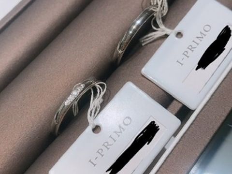 【アイプリモ(I-PRIMO)の口コミ】 指輪のデザインは変に角張っていたりする訳でもなく、シンプルで飽きのこ…