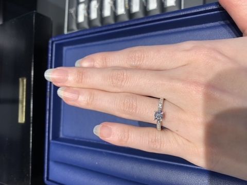 【銀座ダイヤモンドシライシの口コミ】 年齢関係なく好みの指輪が見つかると思います。この指輪のココがもう少し&…
