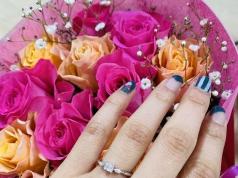 【ORECCHIO(オレッキオ)の口コミ】 元々、王道な婚約指輪タイプではなく、少し珍しい形の指輪を探していたと…