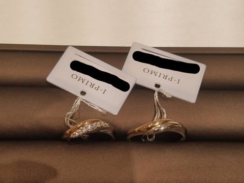 【アイプリモ(I-PRIMO)の口コミ】 ウェーブラインが重なりあい、固く結ばれた絆を表現したデザインです。左…