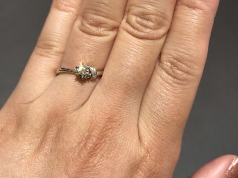 【俄(にわか)の口コミ】 友人夫婦が俄の指輪を購入していたことから
俄というブランドを知りました…