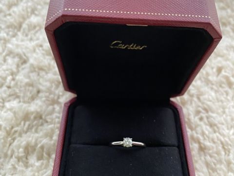 【カルティエ(Cartier)の口コミ】 ずっとつけられるようなシンプルなものがよかったのですが、希望どおりの…