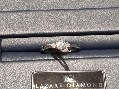 【ラザール ダイヤモンド(LAZARE DIAMOND)の口コミ】 ダイヤモンドでもこれほど違うのか！と思う程、ラザールダイヤモンドの輝…