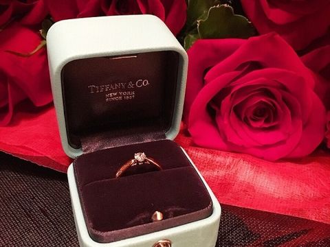 【ティファニー(Tiffany & Co.)の口コミ】 昔からティファニーの婚約指輪を頂くことに憧れていました！それもあって…