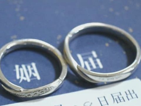 【STAR JEWELRY(スタージュエリー)の口コミ】 もともと指が短いのがとてもコンプレックスだったので、まっすぐのリング…