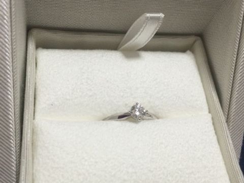 【BIJOUPIKO(ビジュピコ)の口コミ】 私に似合いそうなものを夫がスタッフの方と相談しながら決めてくれました…