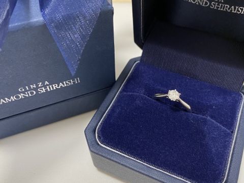 【銀座ダイヤモンドシライシの口コミ】 シンプルで長くつけられそうなデザインと、ダイヤモンドの美しさに魅かれ…