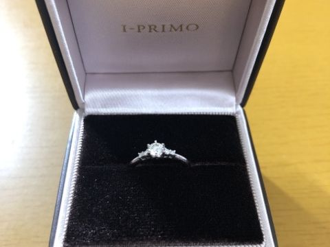 【アイプリモ(I-PRIMO)の口コミ】 派手すぎず、大人しすぎず、シンプルで自分の指にフィットしたからです。1…