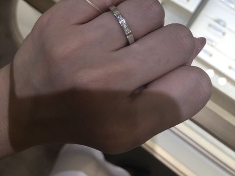 【カルティエ(Cartier)の口コミ】 カルティエの結婚指輪です。価格が安く、お手頃ですが、ファッションリン…