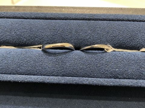 【4℃ BRIDAL(ヨンドシーブライダル)の口コミ】 価格が希望範囲内でお互い納得のいくものにしました。
様々なデザインがあ…