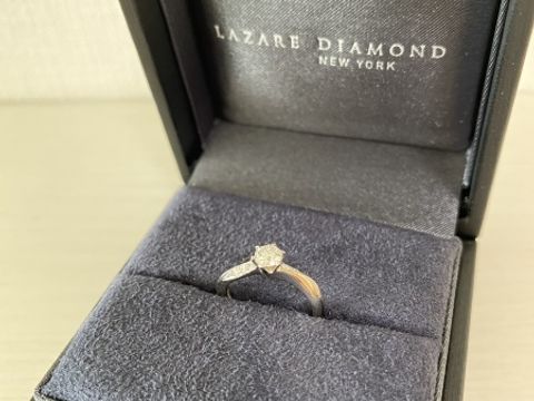 【ラザール ダイヤモンド(LAZARE DIAMOND)の口コミ】 指が細く、ボリューム感のあるデザインは似合わないため、華奢なデザイン…