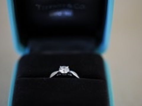 【ティファニー(Tiffany & Co.)の口コミ】 婚約指輪といえばティファニーのイメージだったのでティファニーを選びま…