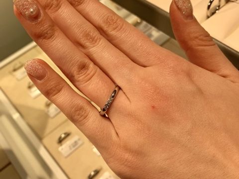 【MIKIMOTO(ミキモト)の口コミ】 ミキモトという日本の老舗ブランドですが、比較的お手頃な価格帯でした。…