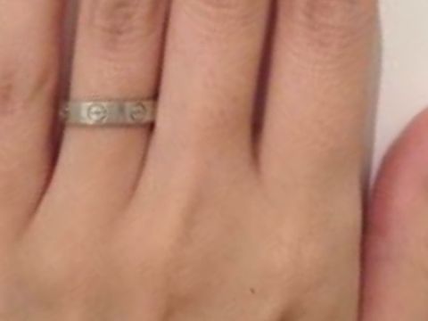 【カルティエ(Cartier)の口コミ】 みんなが知っている定番商品です。無地のプラチナ素材の指輪では少しつま…