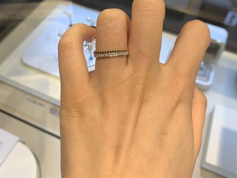 【ブシュロン(BOUCHERON)の口コミ】 ブシュロンのキャトルを絶対に結婚指輪として購入したいと思っていました…