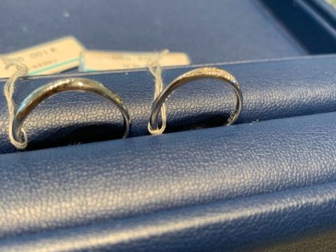 【銀座ダイヤモンドシライシの口コミ】 お守りとして指輪の内側に気に入った石を入れられることが、とても素敵だ…