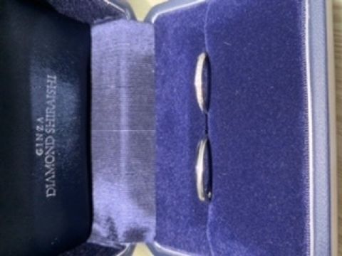 【銀座ダイヤモンドシライシの口コミ】 手の形に似合う指輪を選びました。いろいろ試着しましたが、このデザイン…