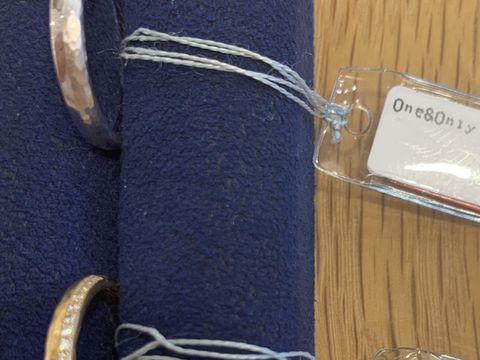 【One&Only(ワンアンドオンリー)の口コミ】 いろいろな指輪を見て回りましたが、他にはあまりないデザインだけど個性…