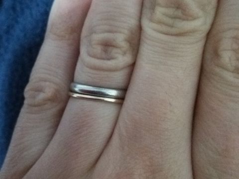 【SCARABE(スカラベ)の口コミ】 当初の希望としては、ティファニーの結婚指輪を考えていました。
でも、結…