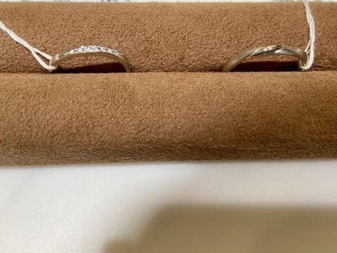 【garden(ガーデン)の口コミ】 シンプルで上品なものをイメージして探しました。たくさんの指輪をつけ比…