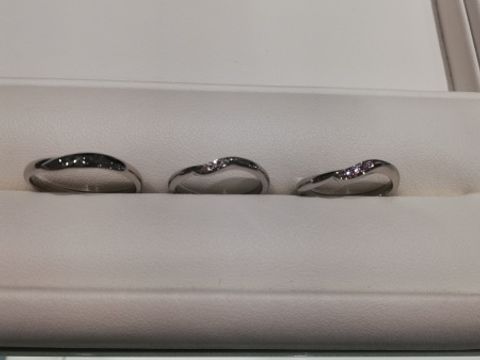 【CAFERING(カフェリング)の口コミ】 カラーストーンの入れられる指輪を探している方におすすめです。こちらは…