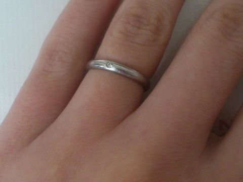 【カルティエ(Cartier)の口コミ】 一粒ダイヤが素朴で上品な印象を受けて魅かれたのと、年を重ねても飽きの…