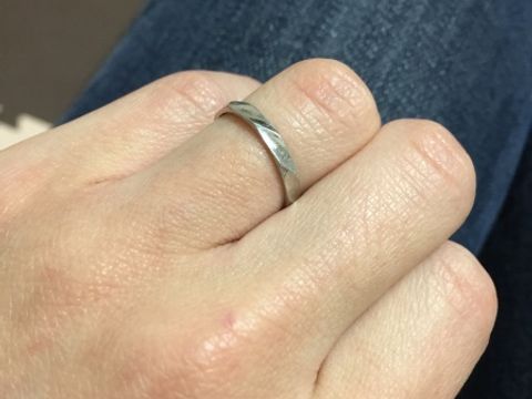 【L'or(ロル)の口コミ】 女性ものはダイヤ入りが多く、取れることはないと思いますが、心配で。ま…