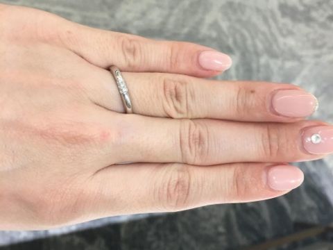 【ラザール ダイヤモンド(LAZARE DIAMOND)の口コミ】 種類が非常に多く、とても迷いました。
王道、シンプルなものから個性的な…