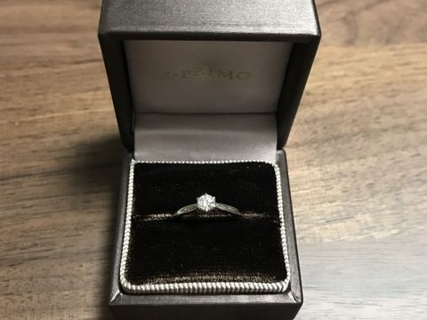 【アイプリモ(I-PRIMO)の口コミ】 ・ダイヤの輝きが最大限に引き出されるカット仕様
・購入後のサイズ変更が…