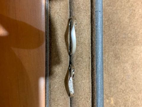 【アンジェリックフォセッテ(Angelique Fossette)の口コミ】 沢山ある種類から緩やかな部位を選びました。
婚約指輪とセットでつけれる…