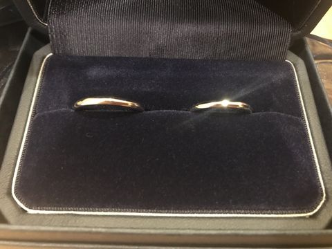 【銀座ダイヤモンドシライシの口コミ】 婚約指輪を銀座ダイヤモンドシライシさんで購入したため、結婚指輪も揃え…