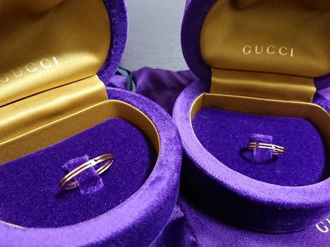 【グッチ(GUCCI)の口コミ】 シンプルだけど、変わったデザインが欲しくて、こちらの指輪に決めました…