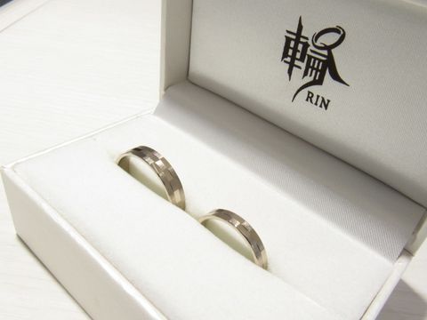 【輪-RIN-の口コミ】 ネットやカタログで一目見た時からとても素敵なデザインだと思いました！
…