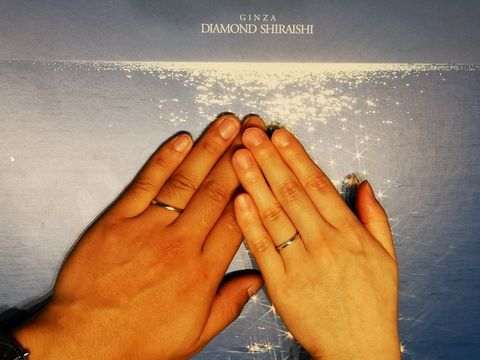 【銀座ダイヤモンドシライシの口コミ】 リング自体に捻りなどの動きがあるもの、ダイヤモンドが真上にないものを…