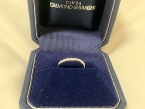 【銀座ダイヤモンドシライシの口コミ】 もともと、婚約指輪のデザインはハーフエタニティーがよかったので、担当…